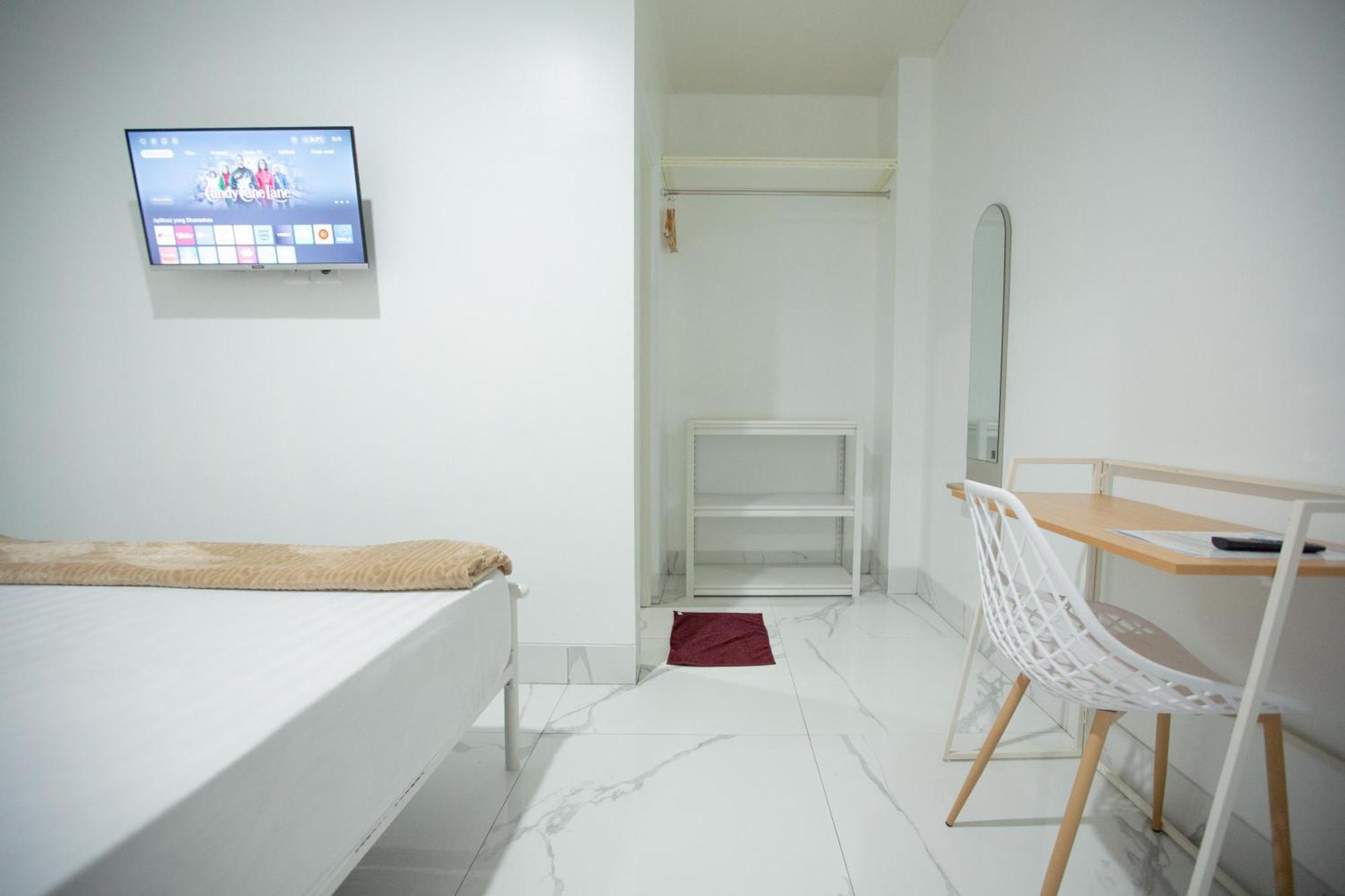 Hotel My